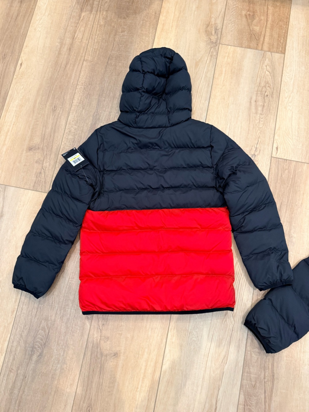 Under Armour puffer jacket youth medium - Picture 7 of 8